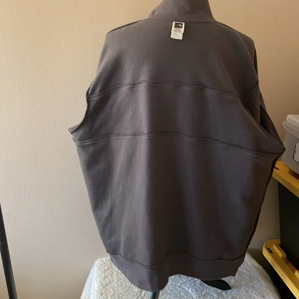 The North Face NWOT Full Zipper Lightweight Jacket Size XXL